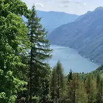 Apartment Lake View Acquaseria