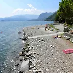 Lake View Acquaseria